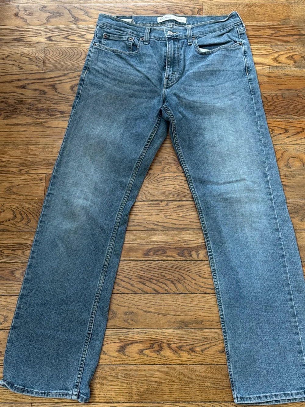 Levi's Men's Straight Jeans in Washed Blue